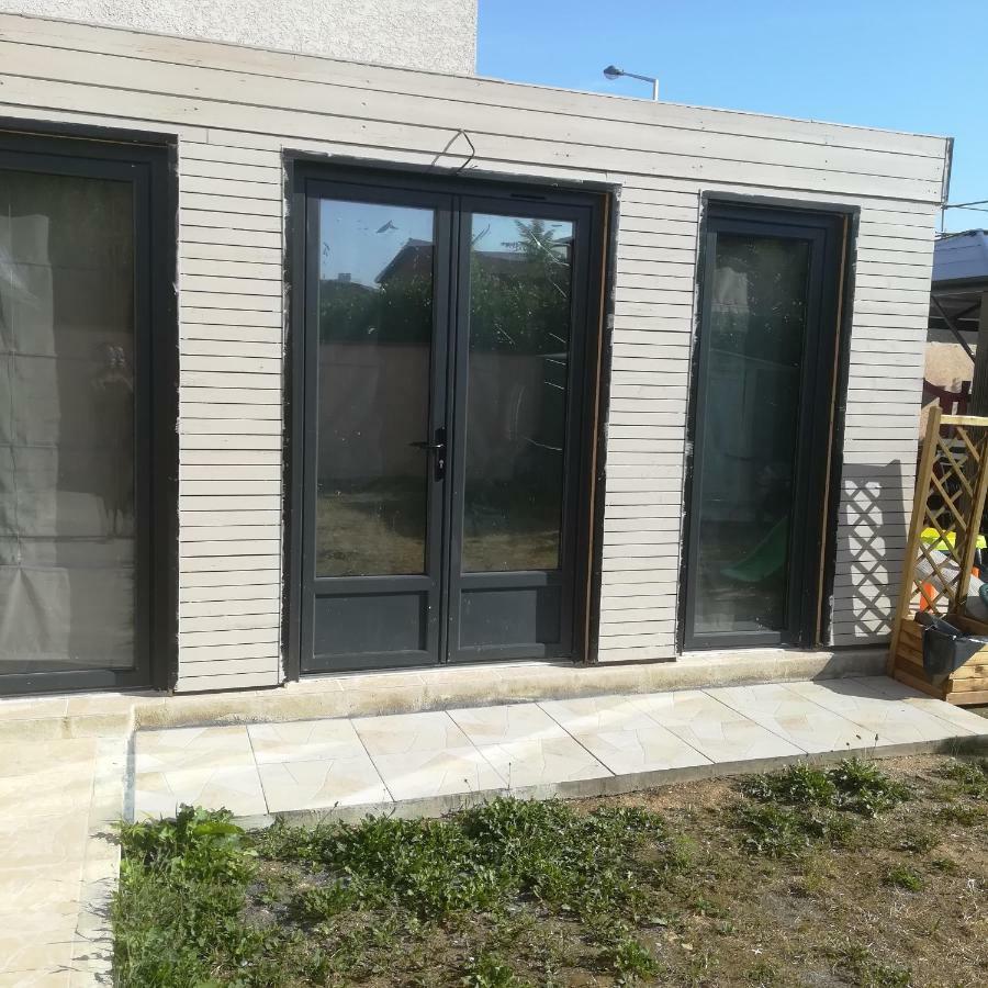 Studio Dependance Maison, 5 Mnt Gare & Tram Vénissieux Dış mekan fotoğraf